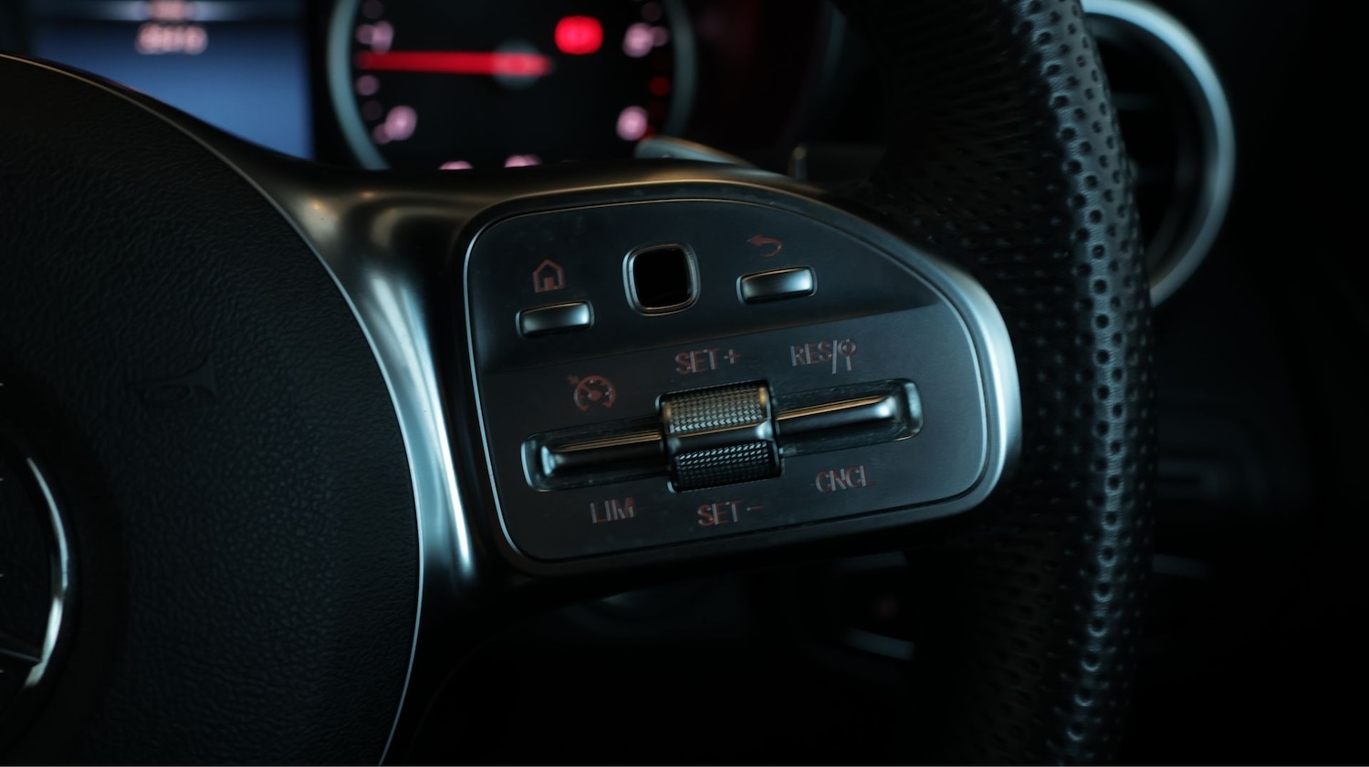 Used Mercedes-Benz GLC 2020 for sale - 77941636: Photo 24