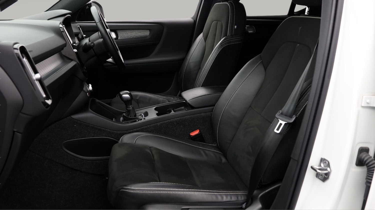 Used Volvo XC40 2020 for sale - 77413357: Photo 14