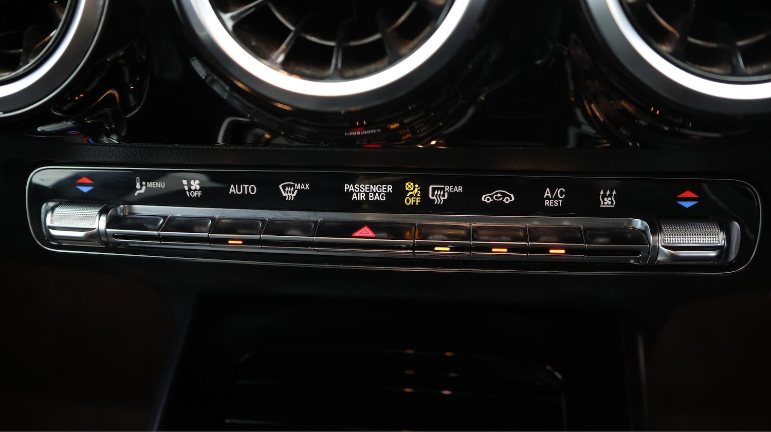 Used Mercedes-Benz GLA 2020 for sale - 76024753: Photo 13