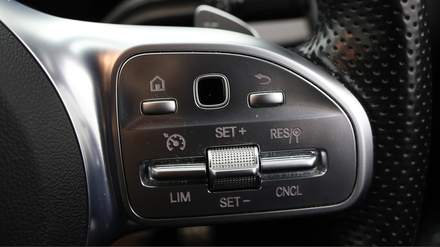 Used Mercedes-Benz GLA 2020 for sale - 76024753: Photo 25