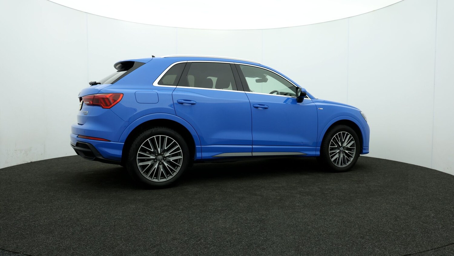 Used Audi Q3 for sale - 76809589: Photo 32