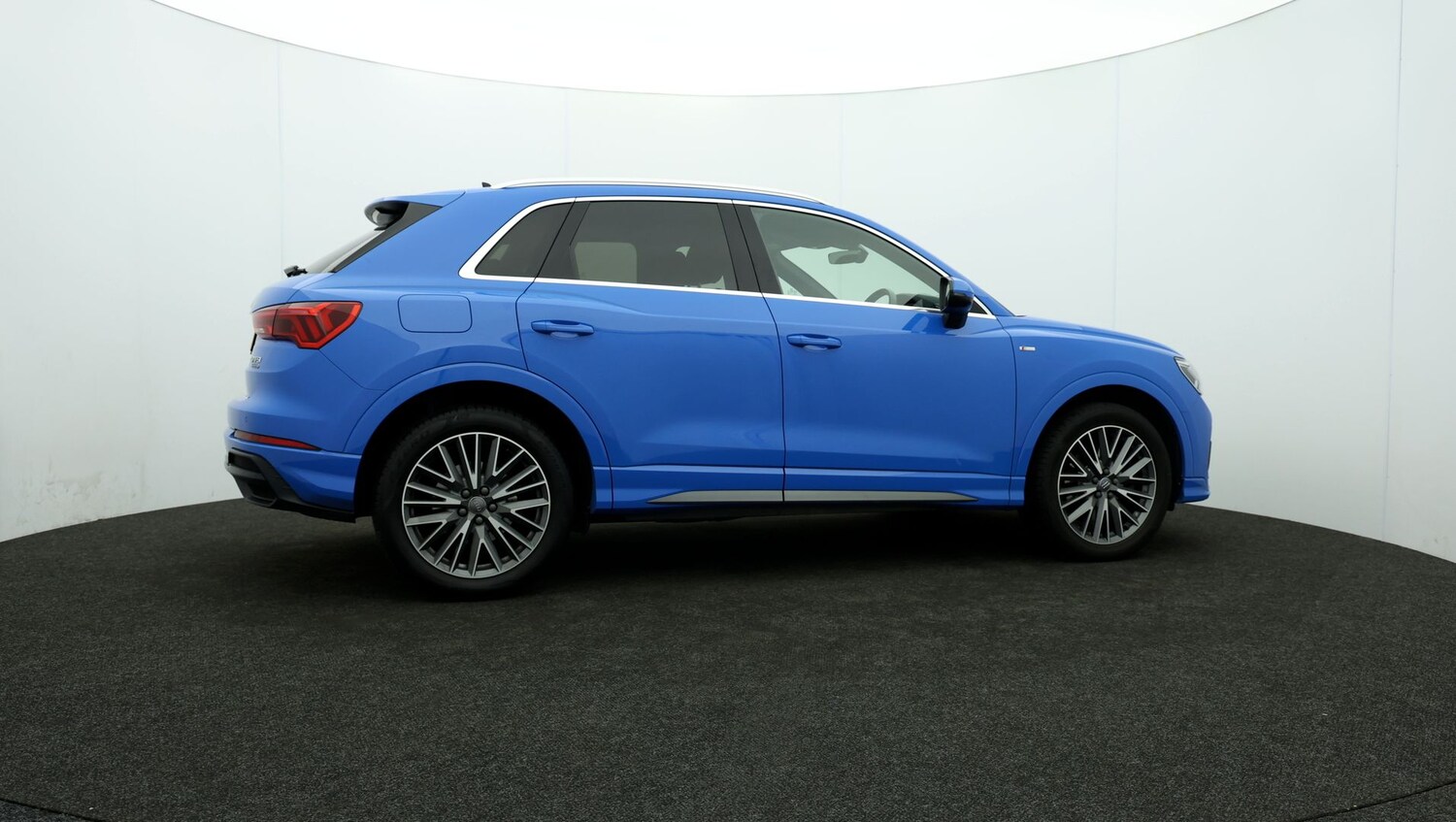 Used Audi Q3 for sale - 76809589: Photo 33