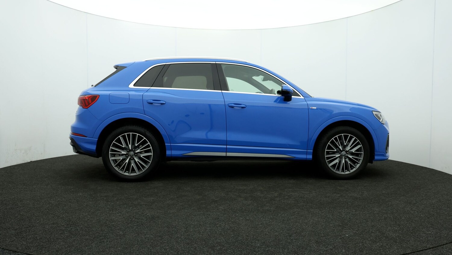 Used Audi Q3 for sale - 76809589: Photo 35