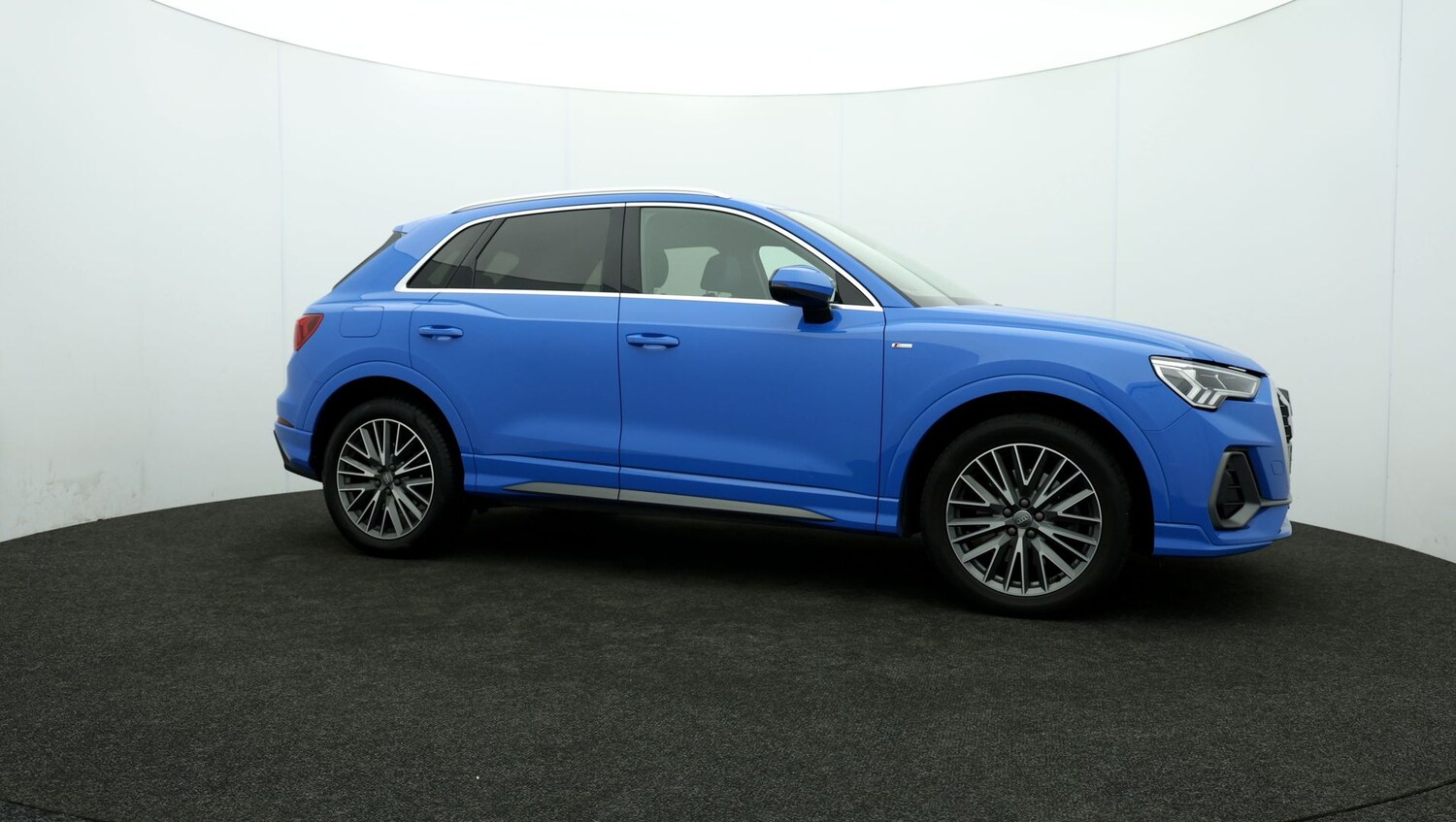 Used Audi Q3 for sale - 76809589: Photo 40