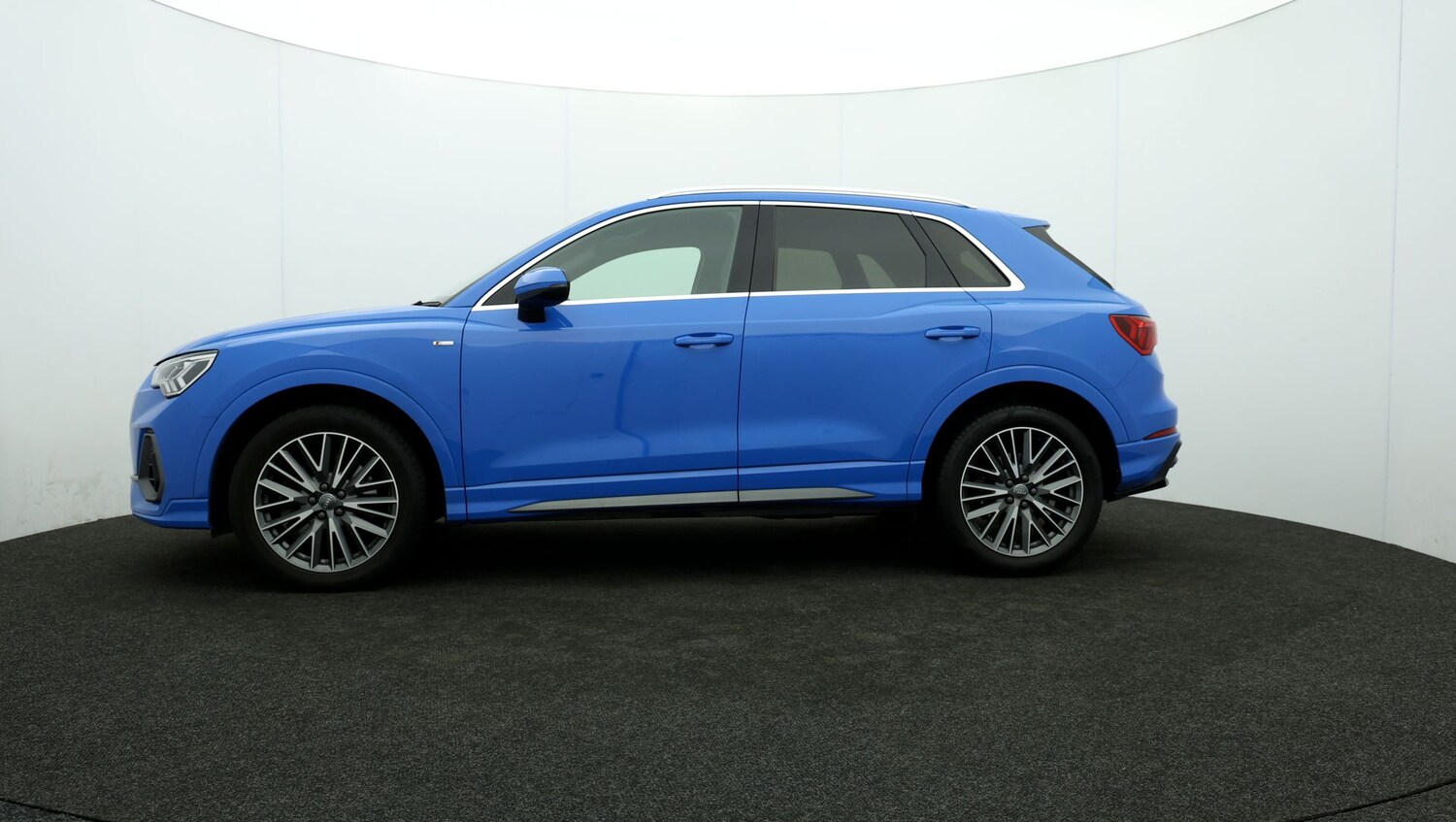 Used Audi Q3 for sale - 76809589: Photo 64