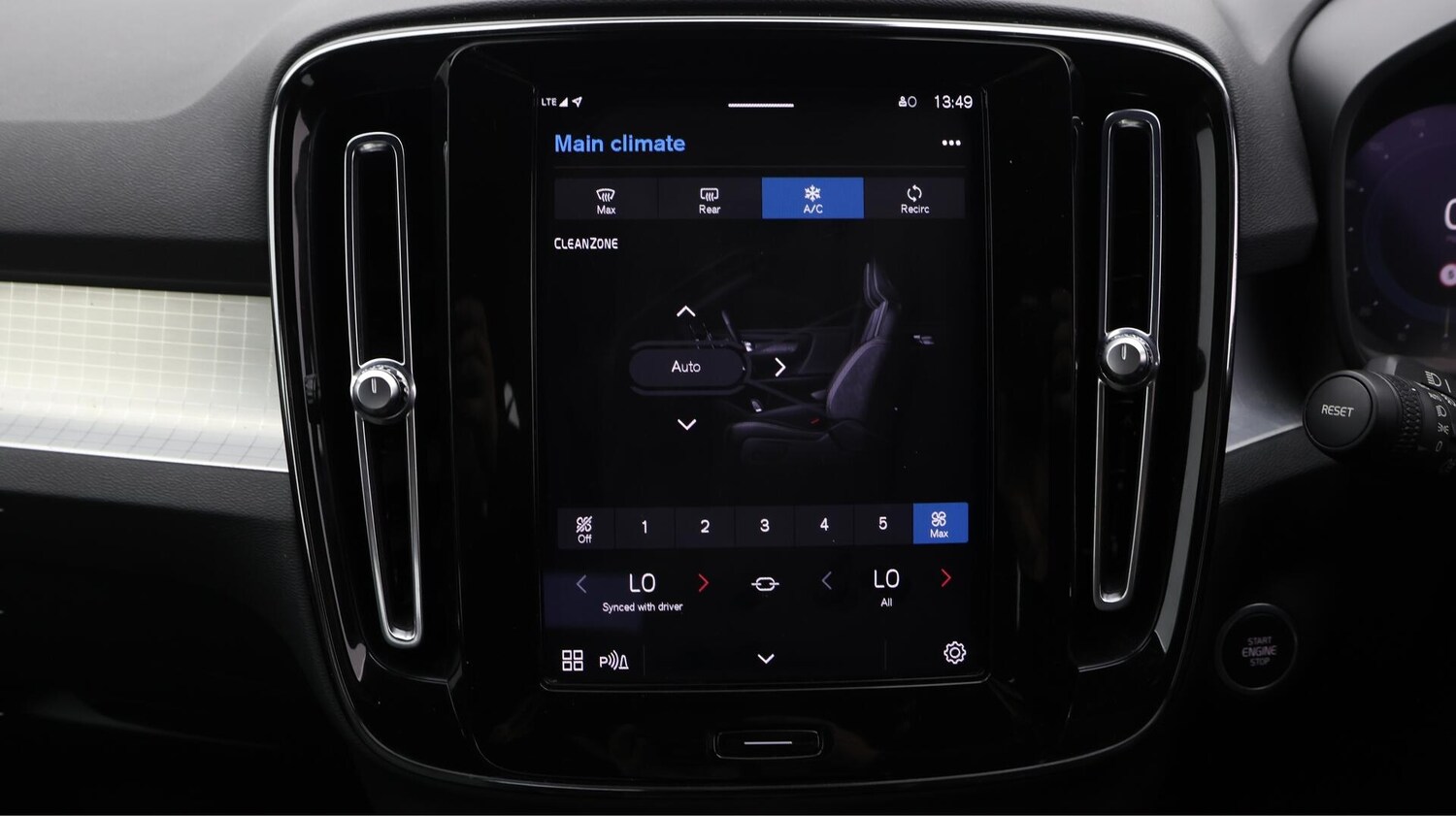 Used Volvo XC40 for sale - 76728907: Photo 13