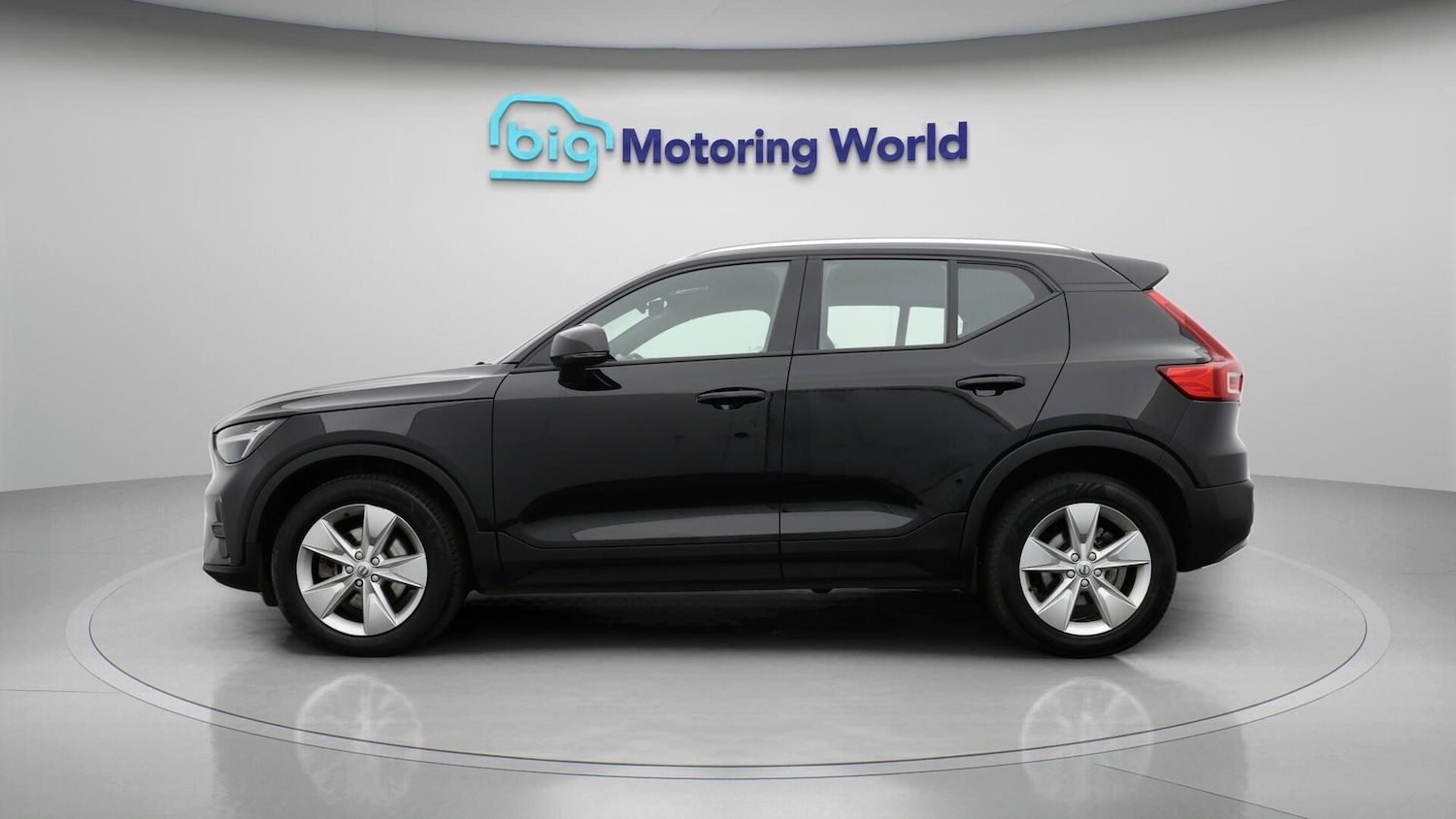 Used Volvo XC40 for sale - 76728907: Photo 5