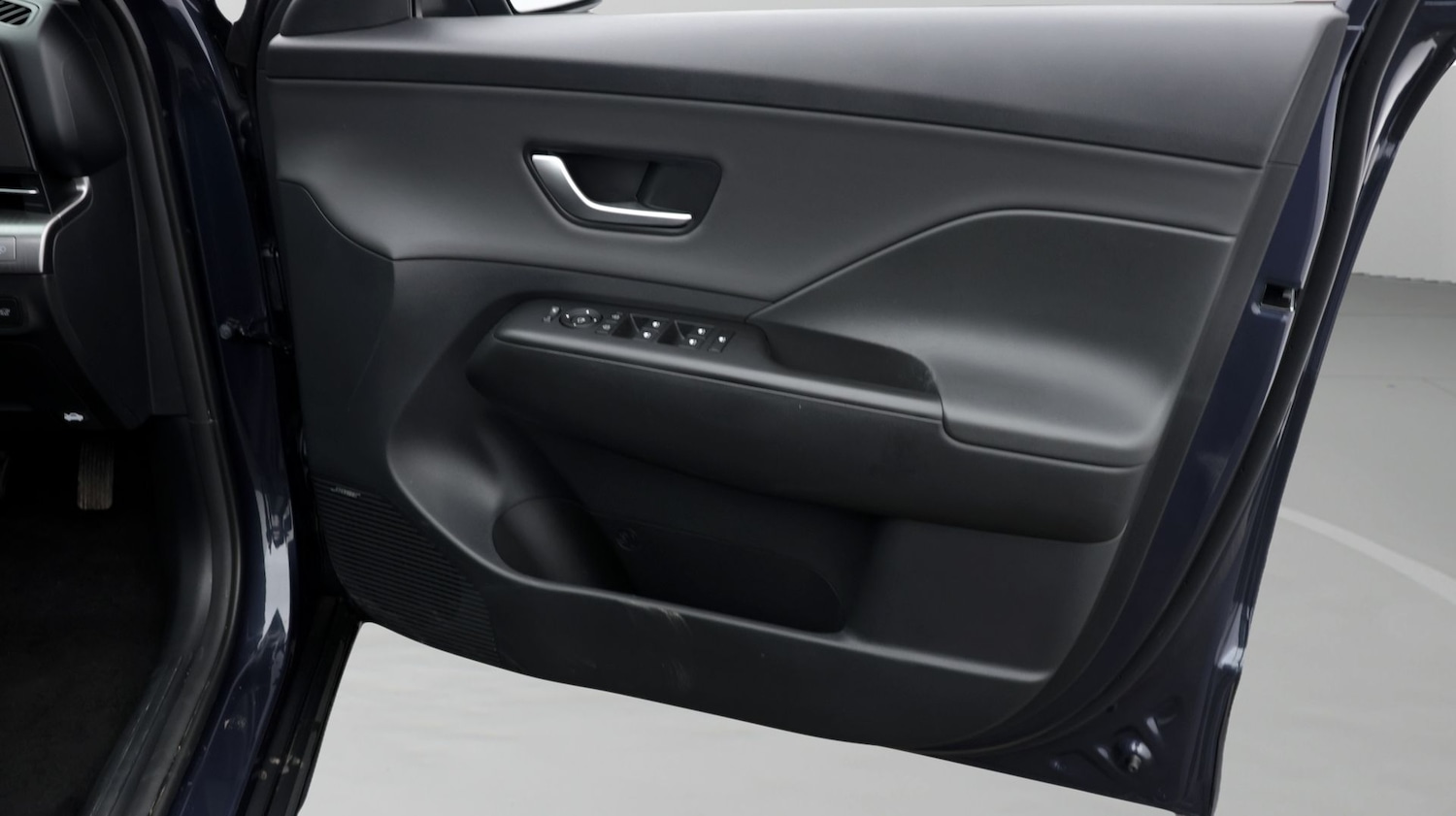 Used Hyundai KONA 2023 for sale - 77918404: Photo 15