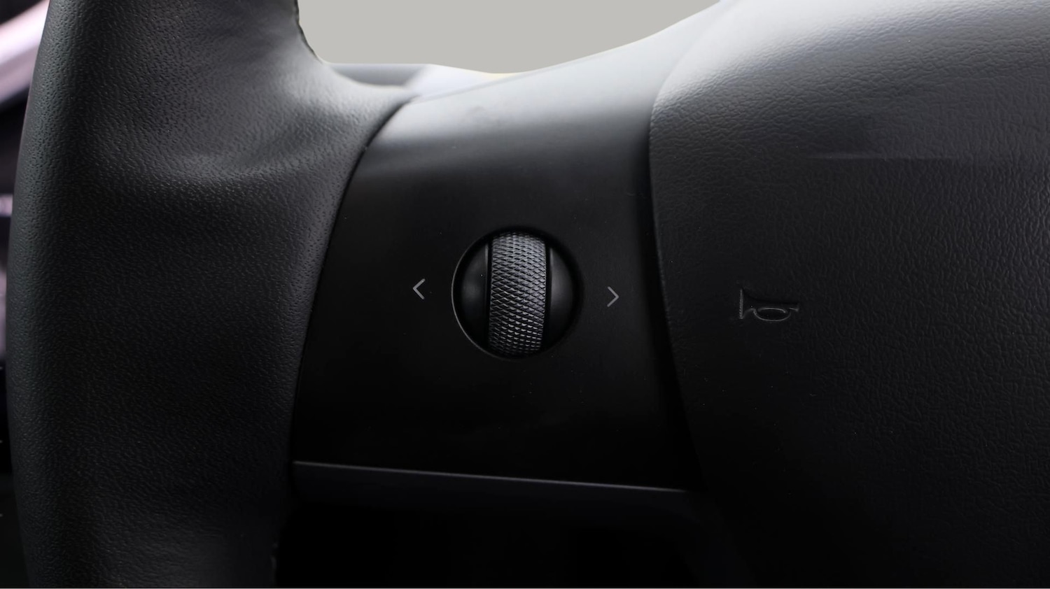 Used Tesla Model Y 2022 for sale - 77296380: Photo 21