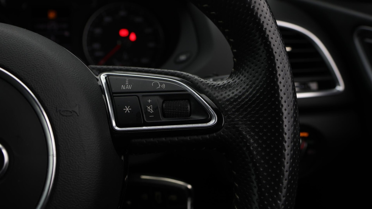 Used Audi Q3 2018 for sale - 76592519: Photo 24