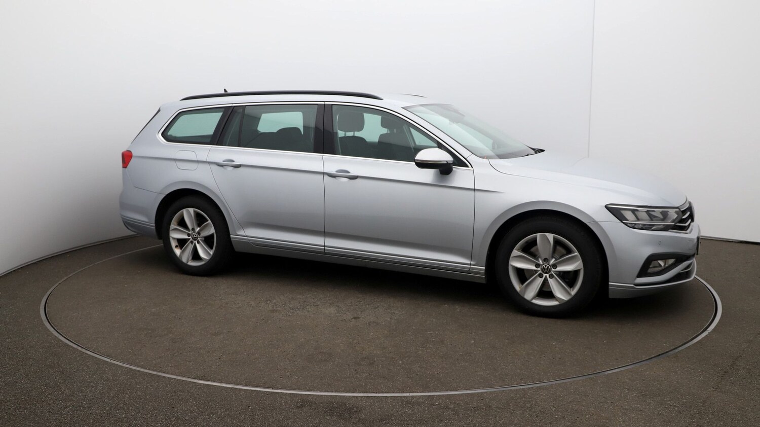Used Volkswagen Passat for sale - 76810444: Photo 38