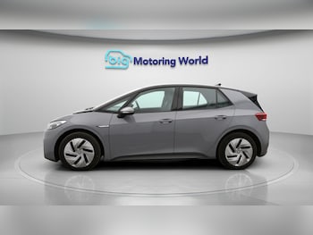 Used Volkswagen ID.3 2023 for sale - 77367125: Photo