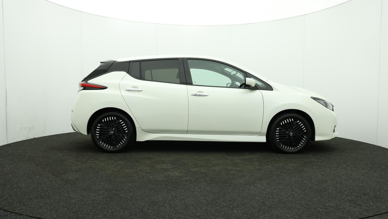 Used Nissan Leaf 2022 for sale - 76108853: Photo 43