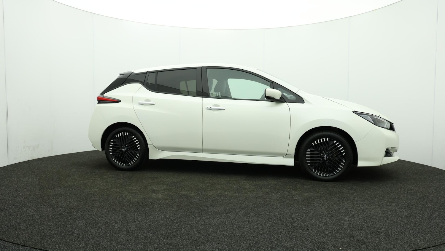 Used Nissan Leaf 2022 for sale - 76108853: Photo 45