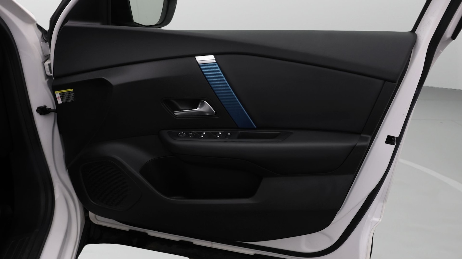 Used Citroen C4 X 2023 for sale - 77825359: Photo 15