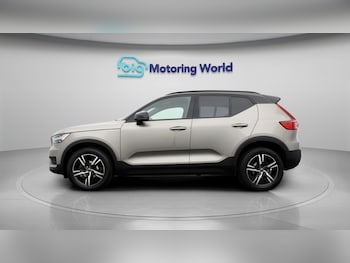 Used Volvo XC40 2022 for sale - 79372331: Photo