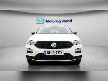 Used Volkswagen T-Roc 2019 for sale - 78780032: Photo