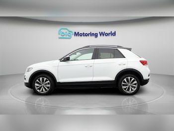 Used Volkswagen T-Roc 2019 for sale - 78780032: Photo