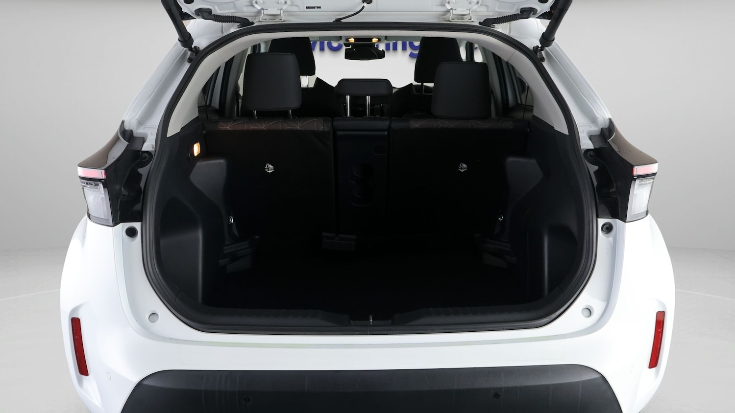 Used Toyota Yaris Cross 2024 for sale - 78106564: Photo 17