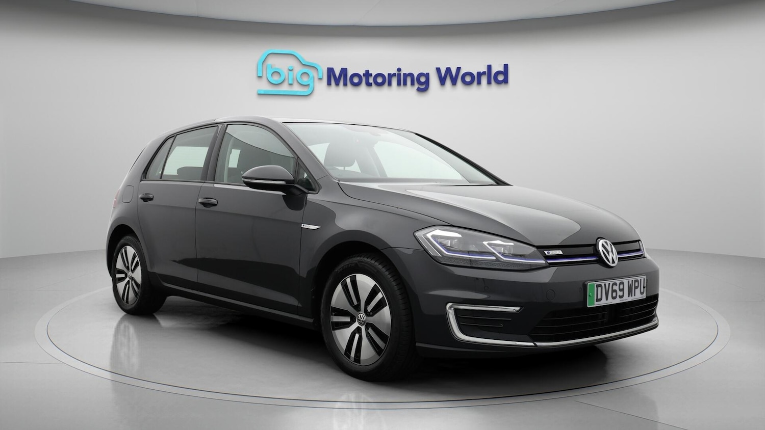 Used Volkswagen Golf 2019 for sale - 76380857: Photo 1