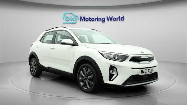 Used Kia Stonic 2021 for sale - 75978694: Photo 2