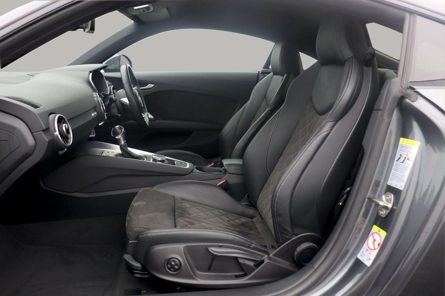 Used Audi TT 2022 for sale - 77345753: Photo 14