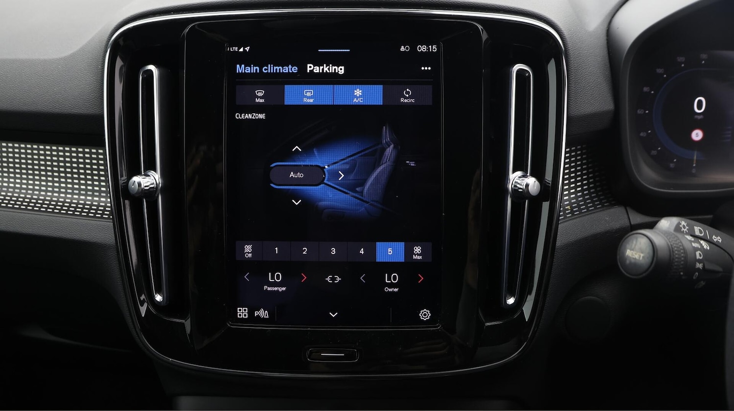 Used Volvo XC40 2021 for sale - 76094116: Photo 13