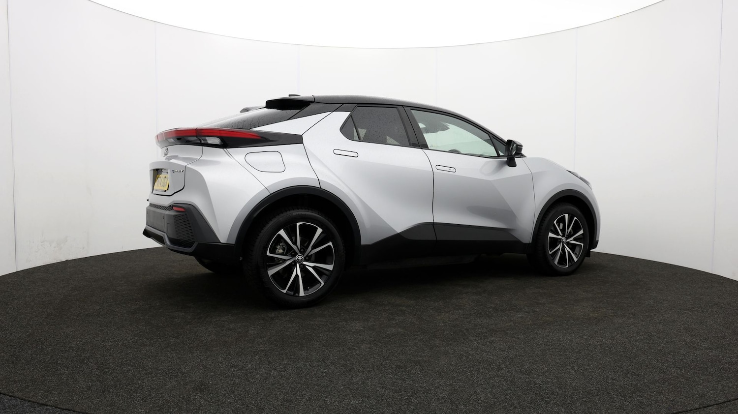 Used Toyota C-HR 2024 for sale - 76811725: Photo 30