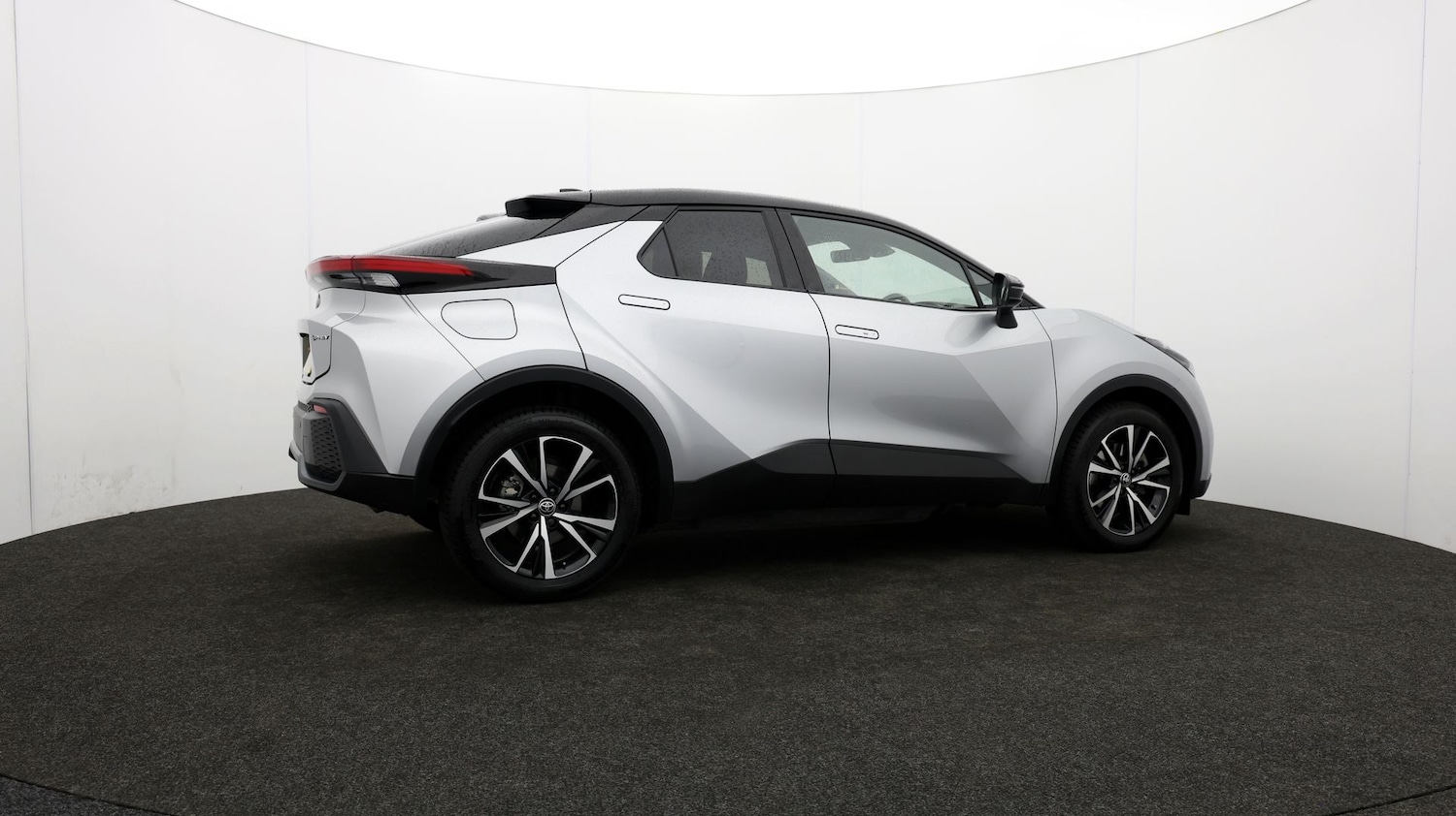 Used Toyota C-HR 2024 for sale - 76811725: Photo 31