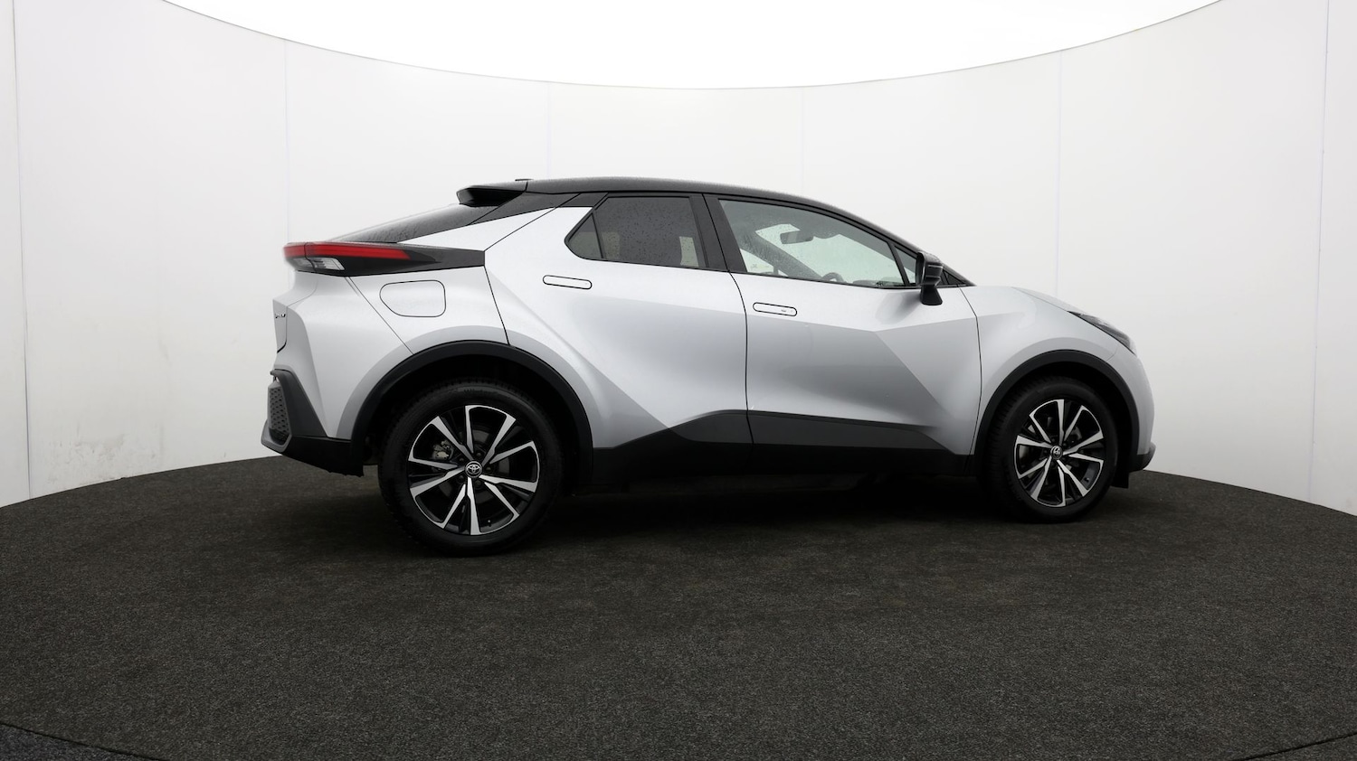 Used Toyota C-HR 2024 for sale - 76811725: Photo 32