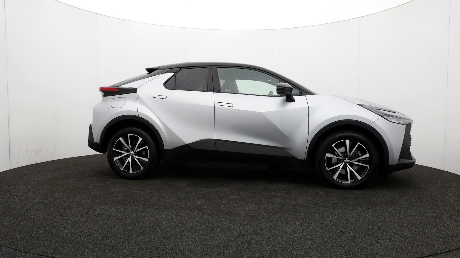 Used Toyota C-HR 2024 for sale - 76811725: Photo 36