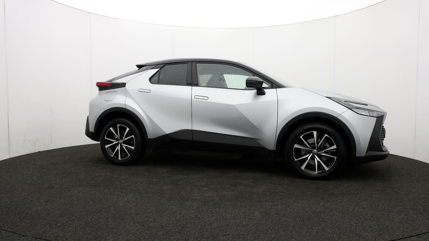Used Toyota C-HR 2024 for sale - 76811725: Photo 37
