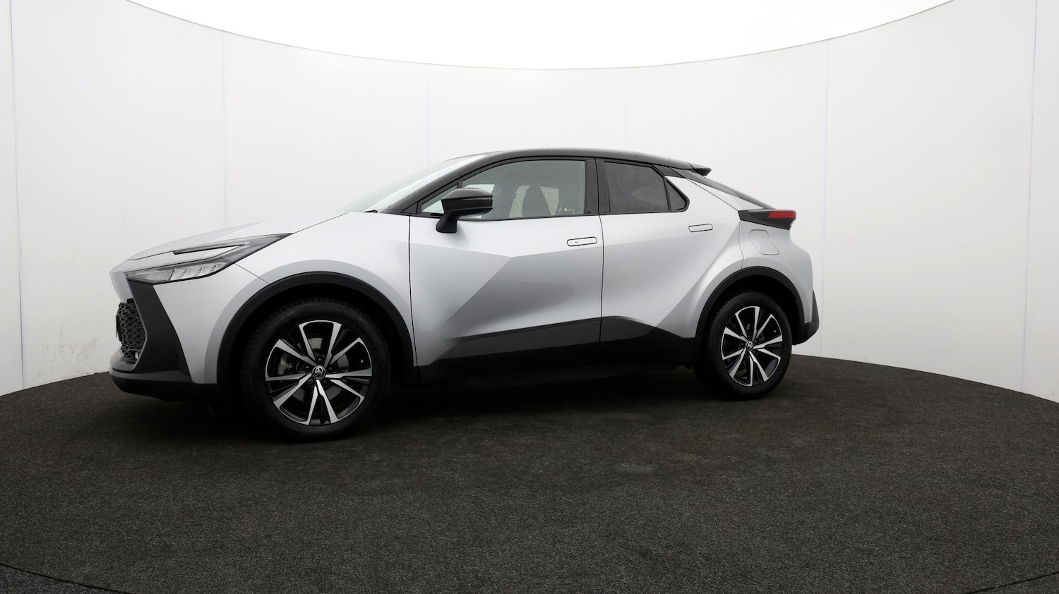 Used Toyota C-HR 2024 for sale - 76811725: Photo 59