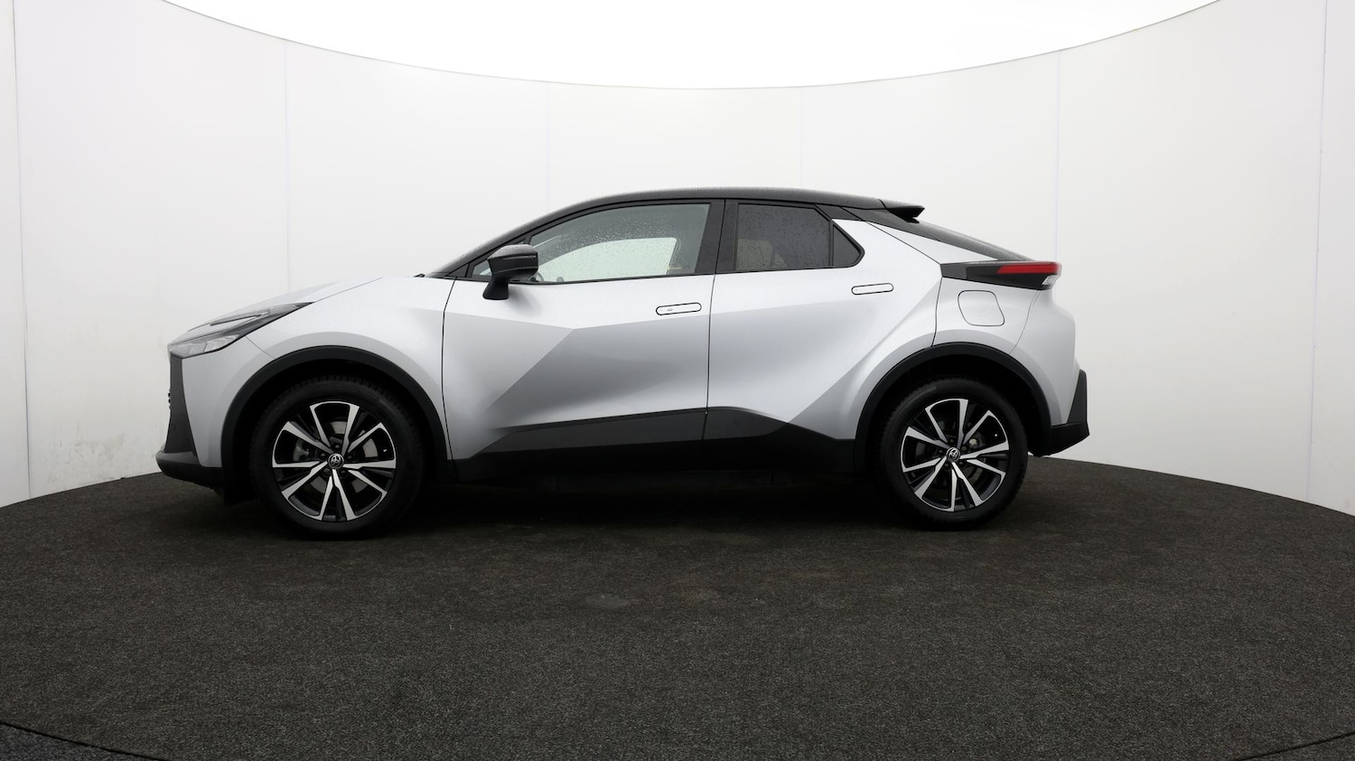 Used Toyota C-HR 2024 for sale - 76811725: Photo 63