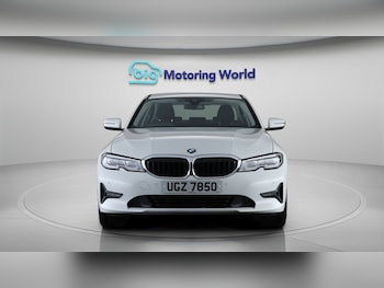 Used BMW 3 Series 2021 for sale - 77851855: Photo