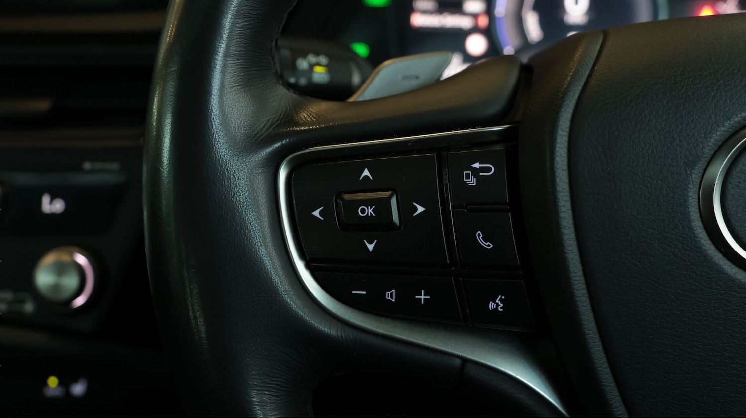 Used Lexus ES 2023 for sale - 77656450: Photo 22