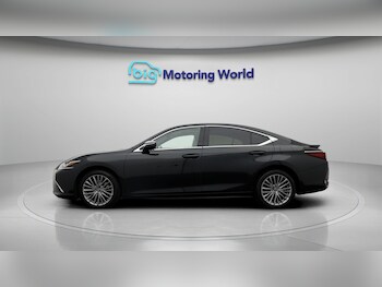 Used Lexus ES 2023 for sale - 77656450: Photo