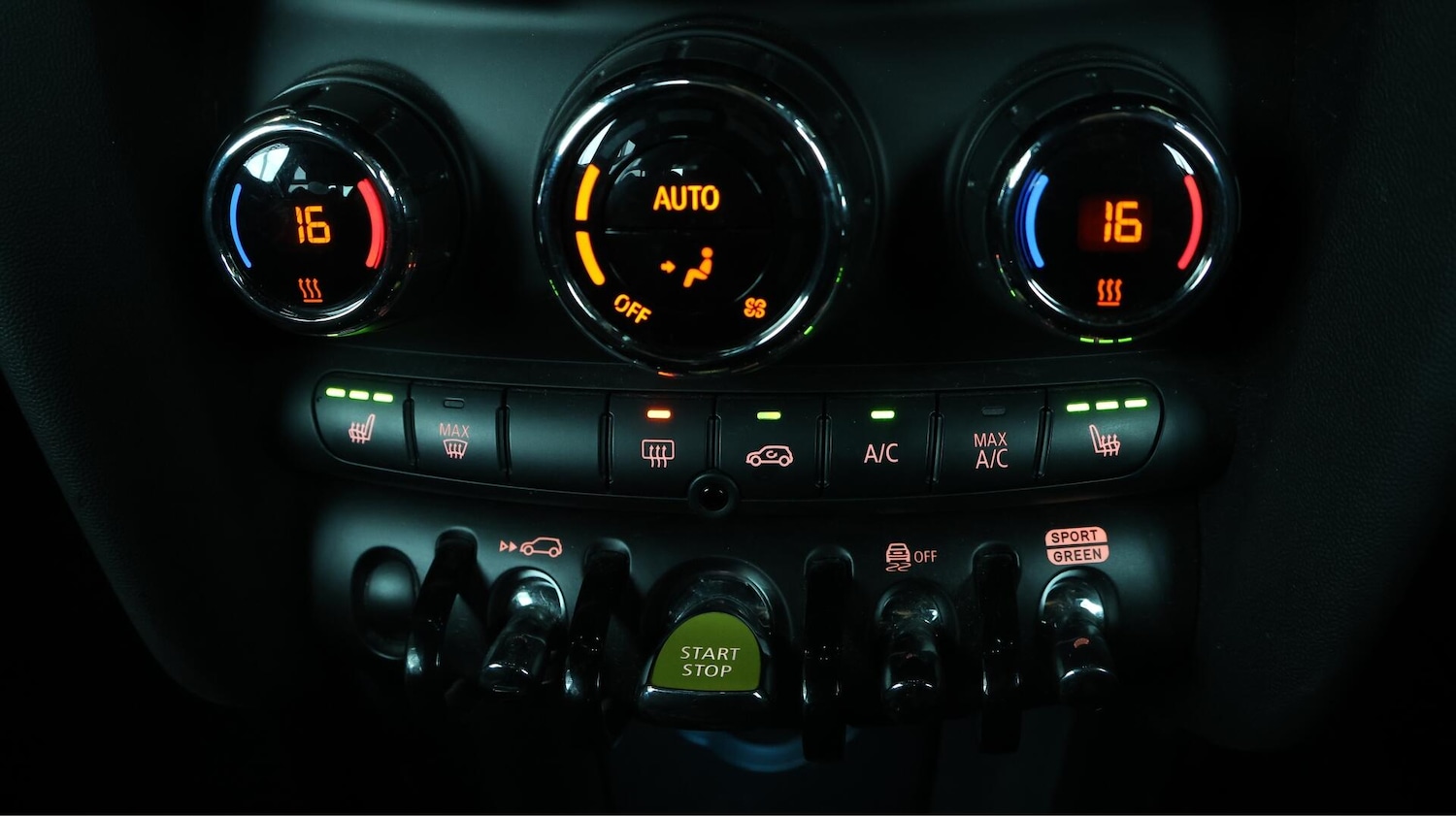 Used MINI Hatch 2021 for sale - 76380997: Photo 12