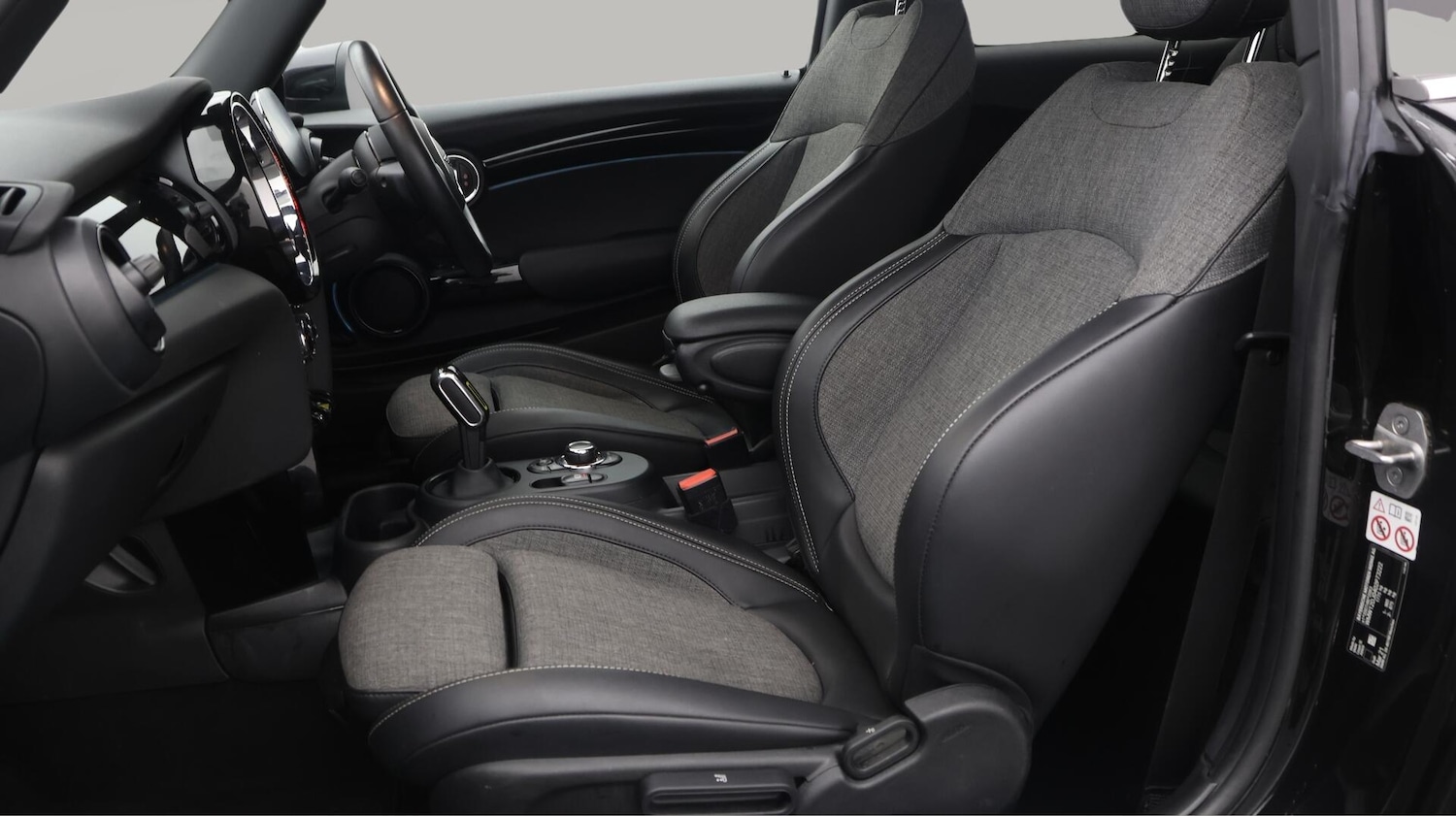 Used MINI Hatch 2021 for sale - 76380997: Photo 14