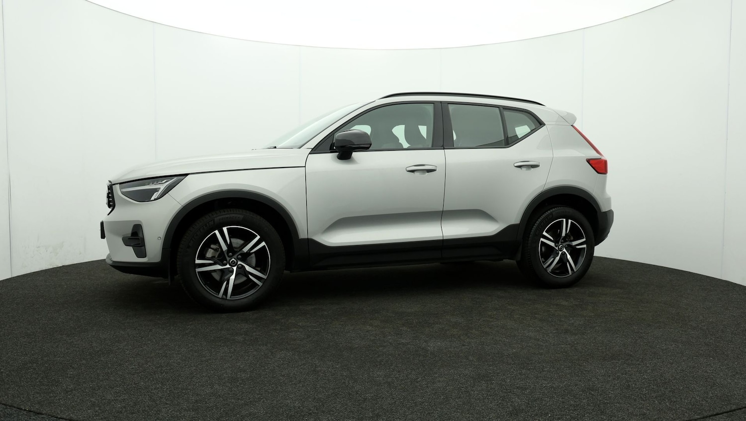 Used Volvo XC40 2023 for sale - 76809511: Photo 60