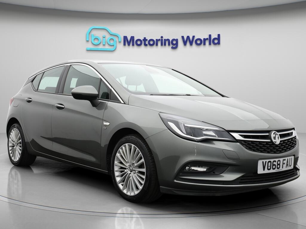 Used Vauxhall Astra 2018 for sale - 76743379: Photo 1