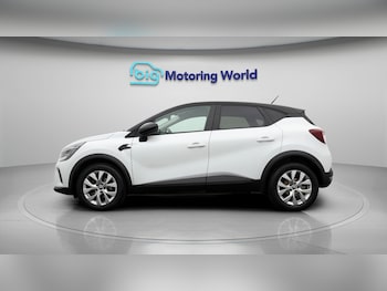 Used Renault Captur 2021 for sale - 79186202: Photo