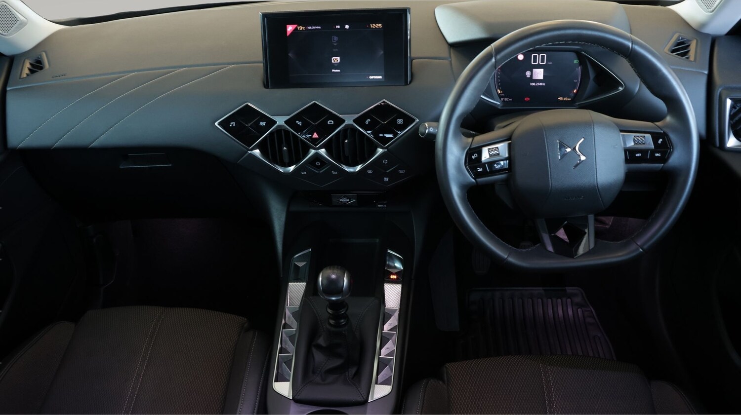 Used DS Automobiles DS 3 Crossback 2022 for sale - 77935908: Photo 13