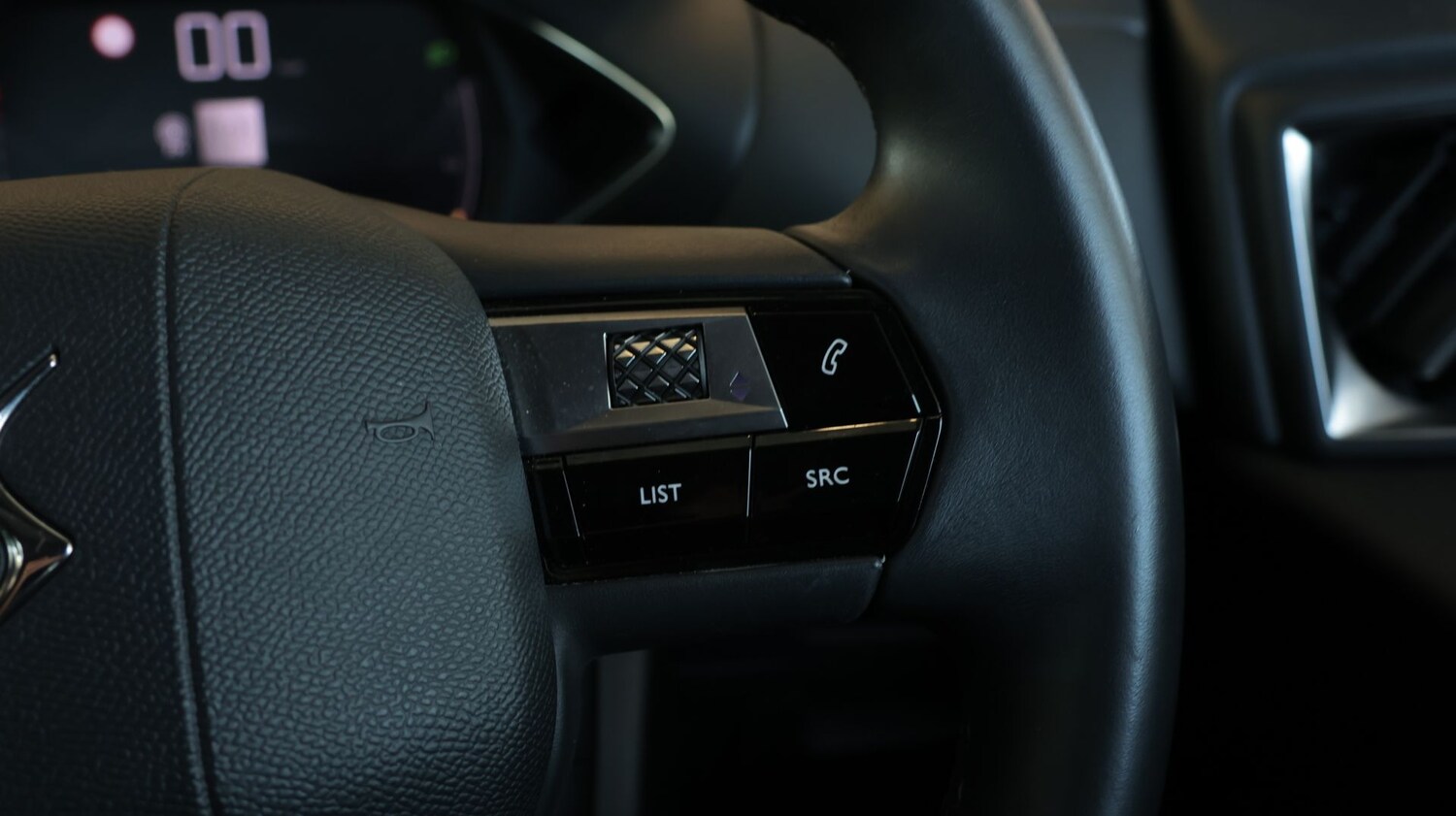 Used DS Automobiles DS 3 Crossback 2022 for sale - 77935908: Photo 23