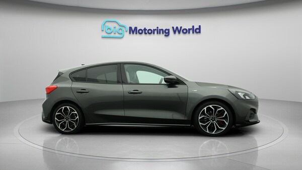 Used Ford Focus 2019 for sale - 76284409: Photo 9