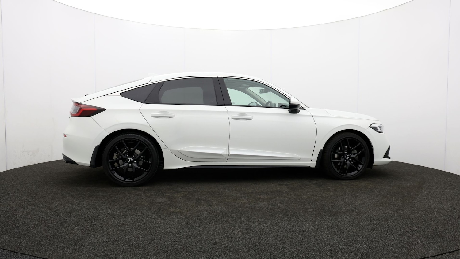 Used Honda Civic for sale - 76810125: Photo 32