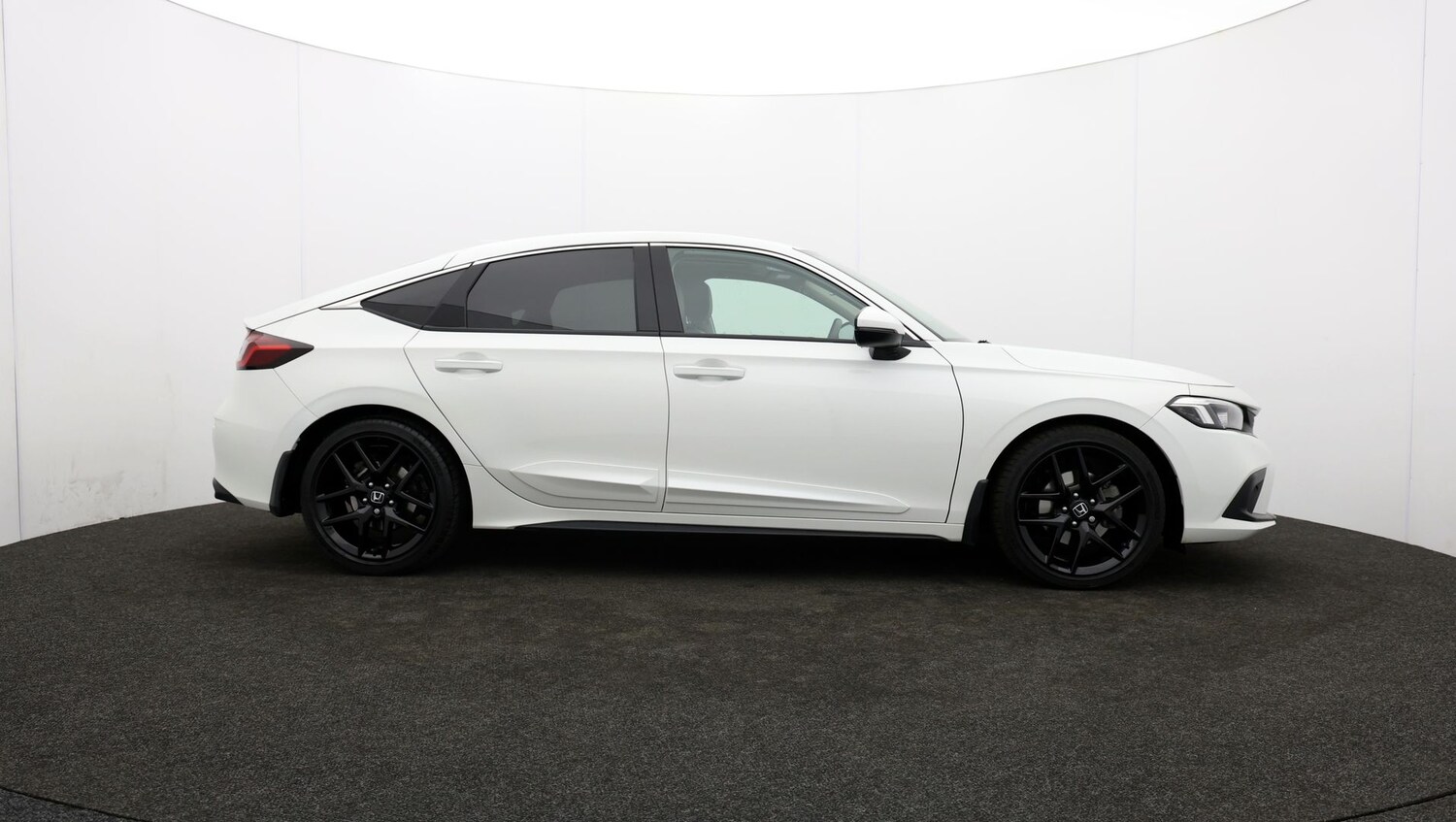 Used Honda Civic for sale - 76810125: Photo 34