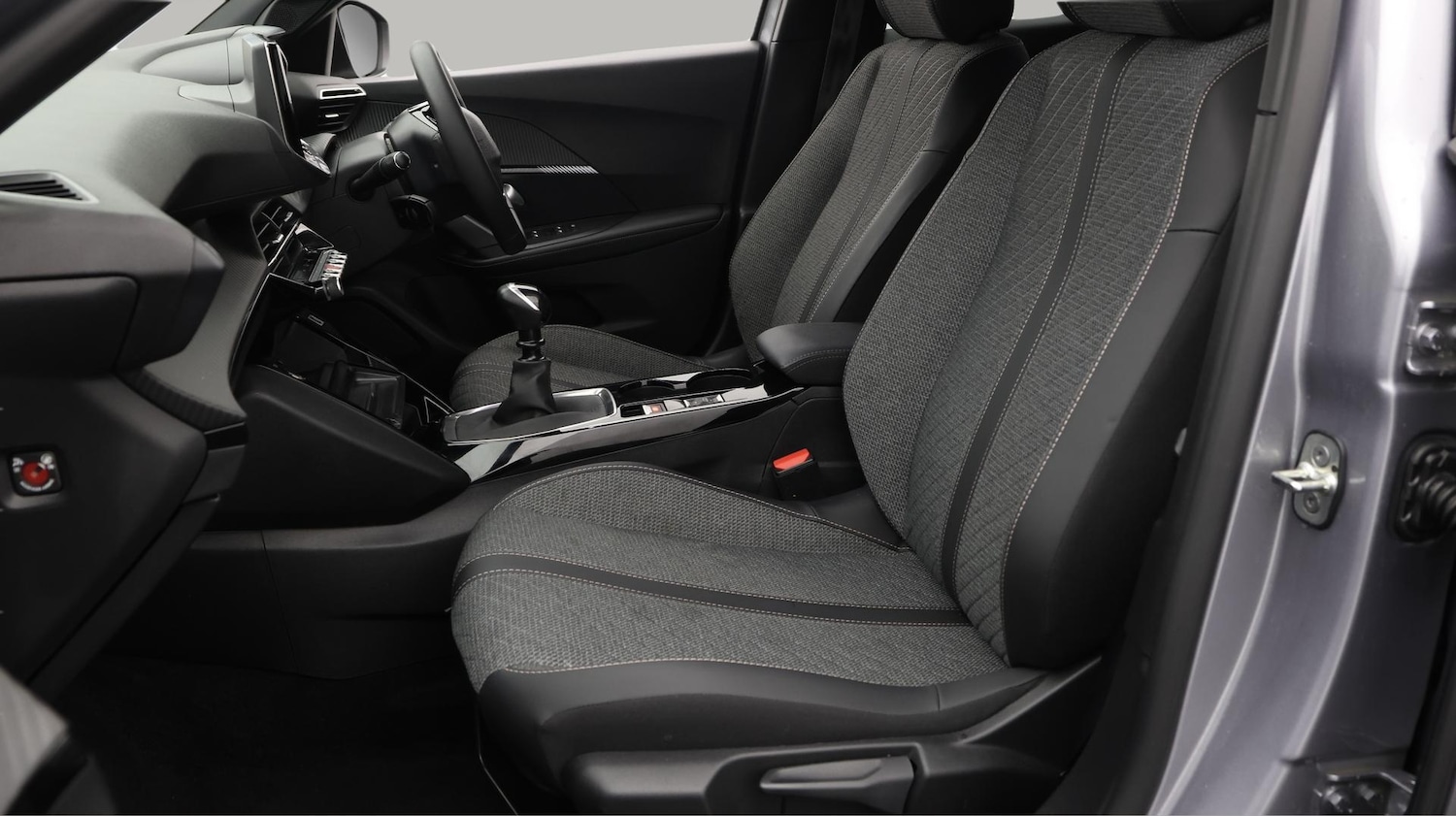 Used Peugeot 2008 2024 for sale - 76620570: Photo 15