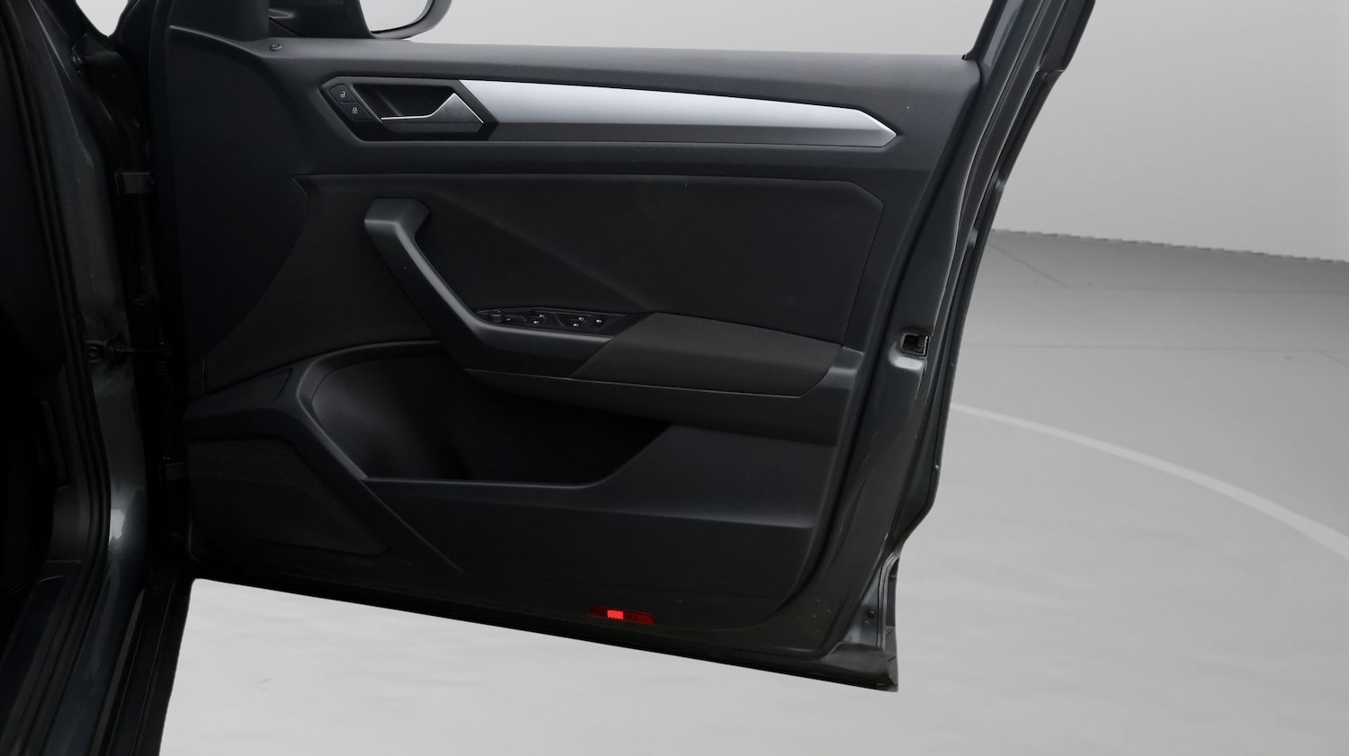 Used Volkswagen T-Roc 2023 for sale - 77435555: Photo 15