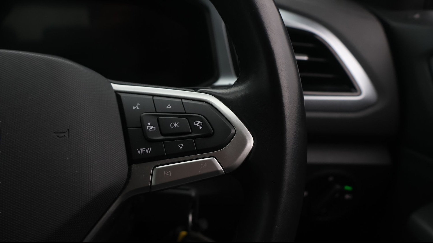 Used Volkswagen T-Roc 2023 for sale - 77435555: Photo 22